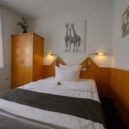 Hotel Heymann Kaiserslautern Buitenkant foto