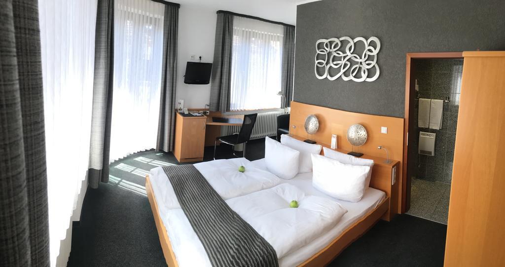 Hotel Heymann Kaiserslautern Buitenkant foto