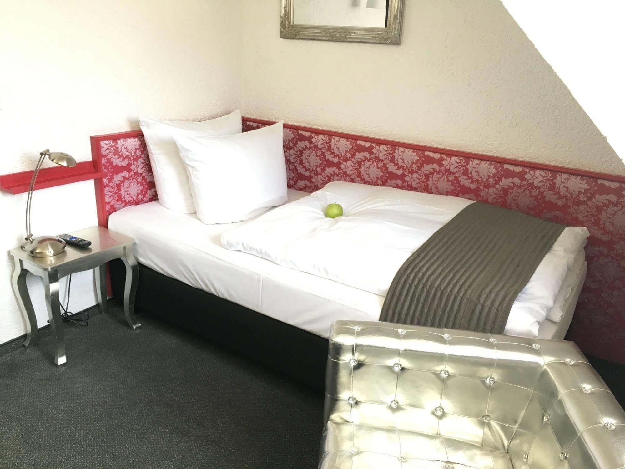 Hotel Heymann Kaiserslautern Buitenkant foto