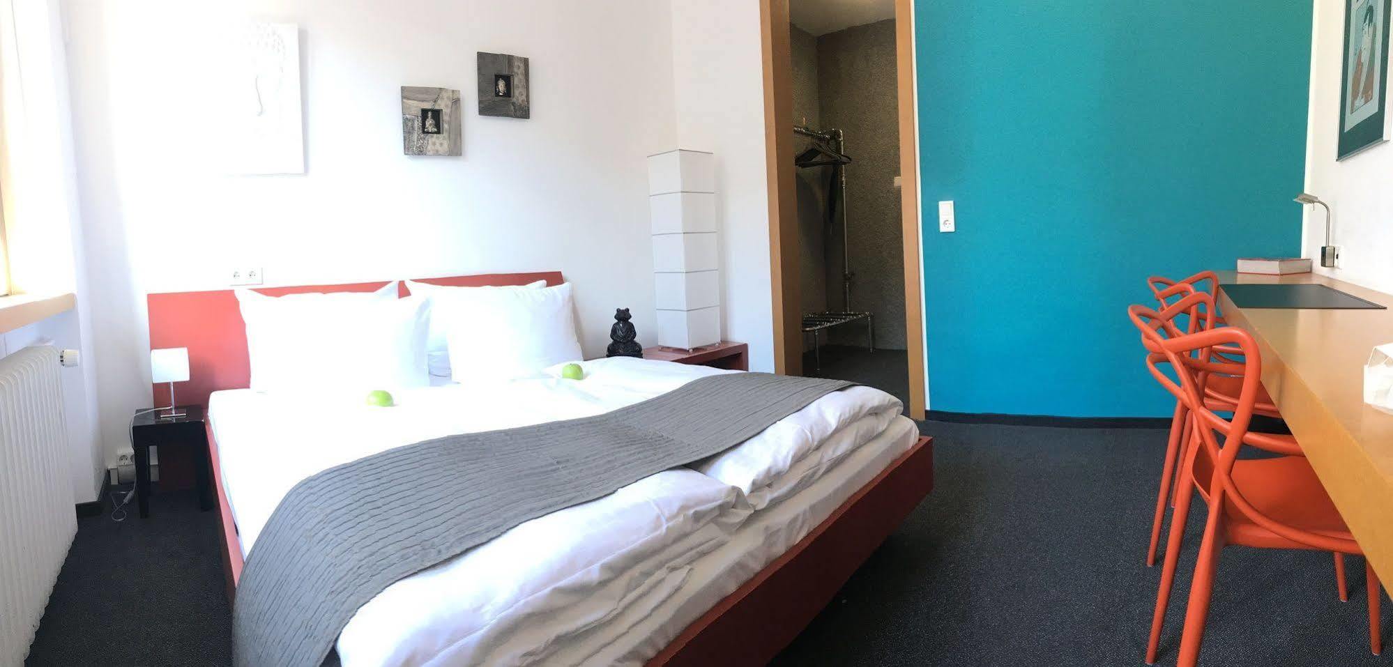 Hotel Heymann Kaiserslautern Buitenkant foto