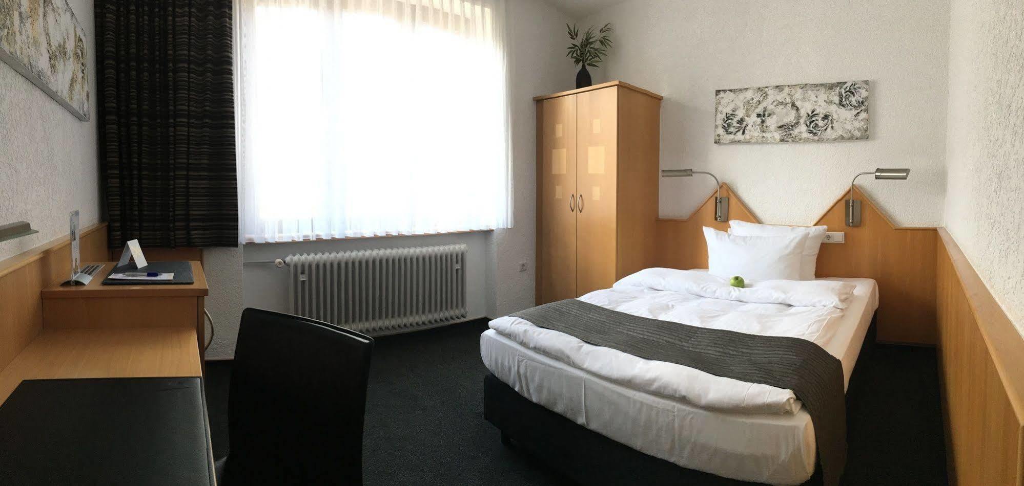 Hotel Heymann Kaiserslautern Buitenkant foto