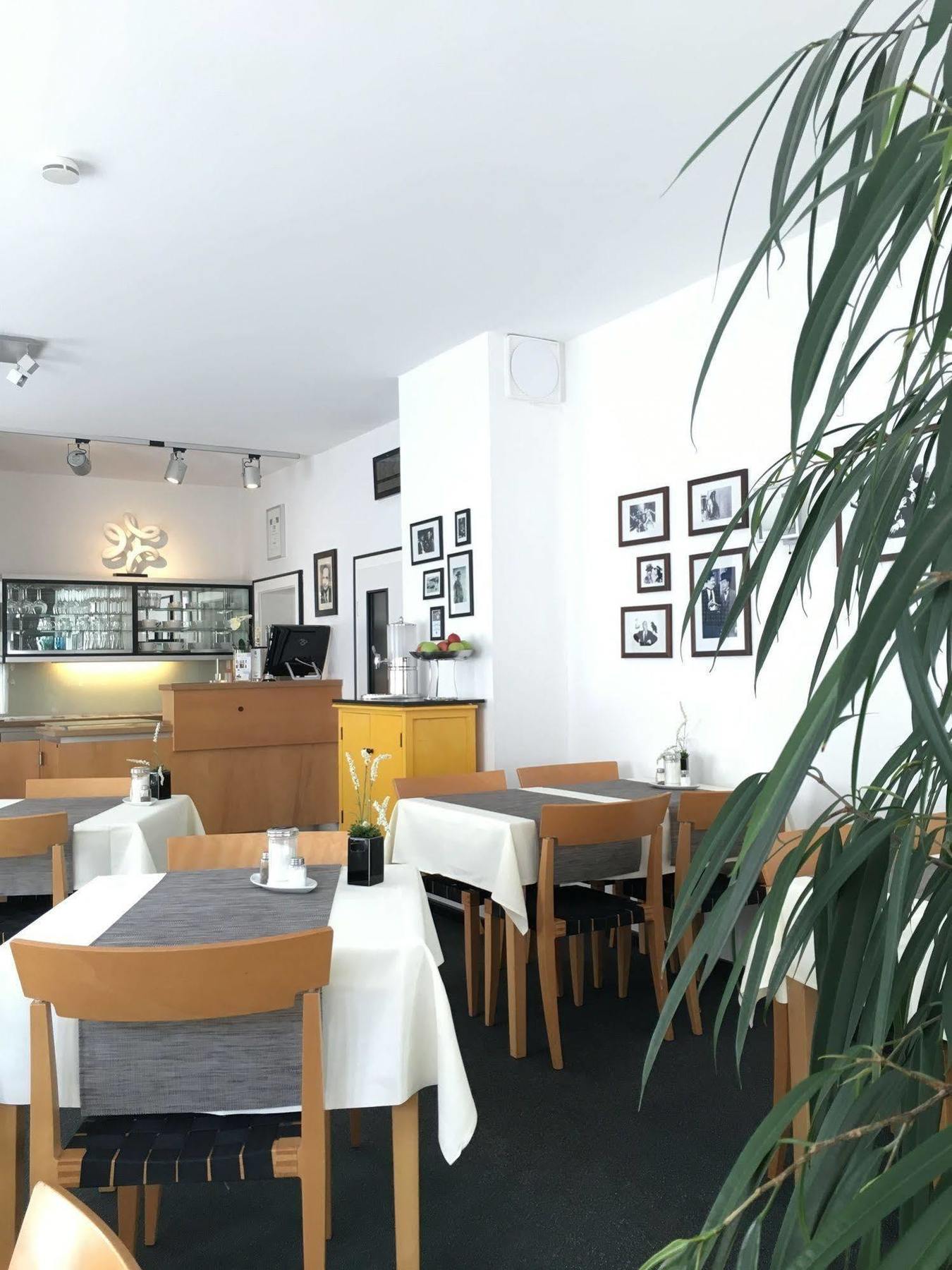 Hotel Heymann Kaiserslautern Buitenkant foto