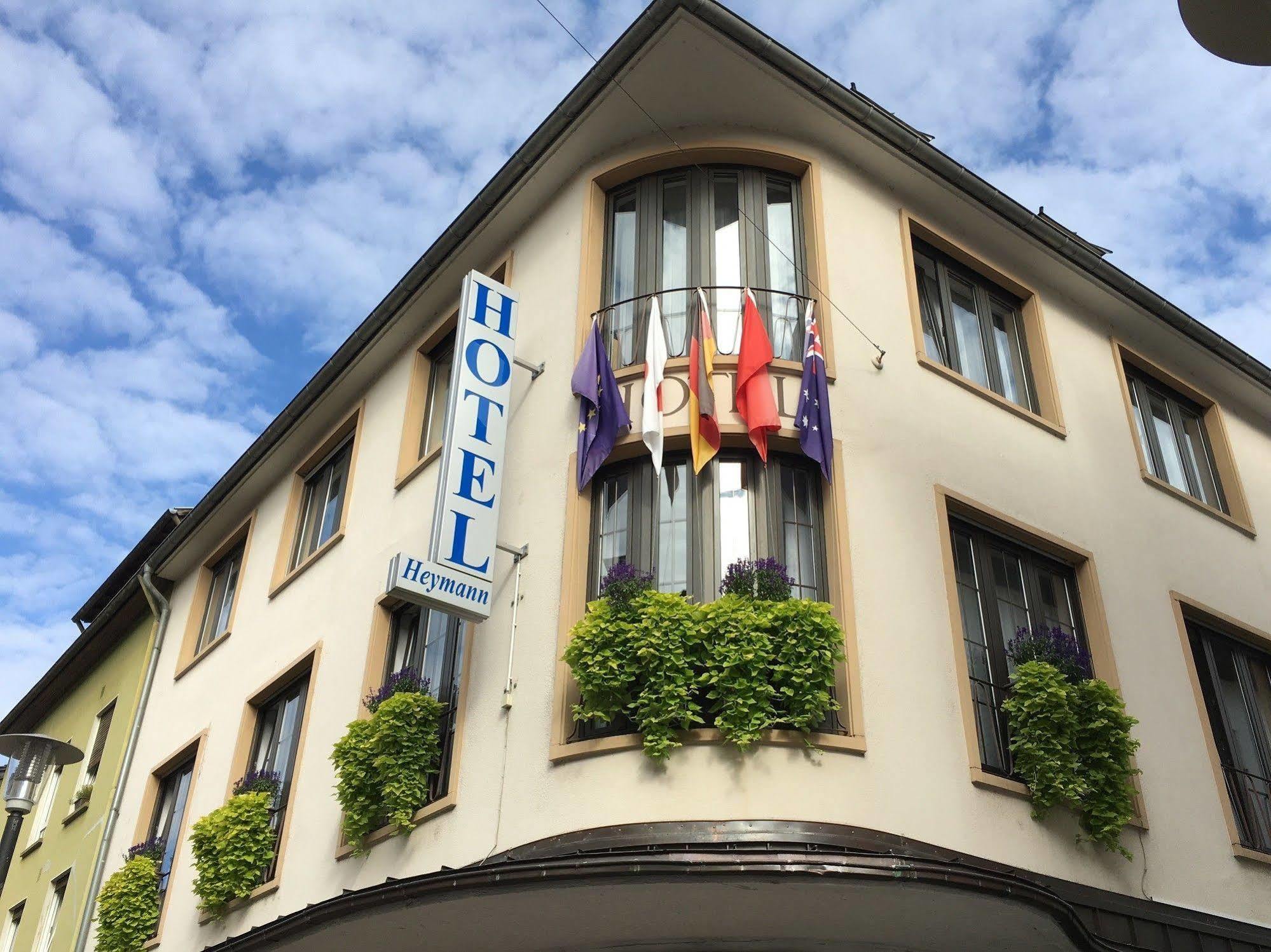 Hotel Heymann Kaiserslautern Buitenkant foto