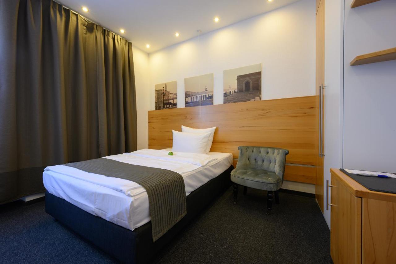 Hotel Heymann Kaiserslautern Buitenkant foto